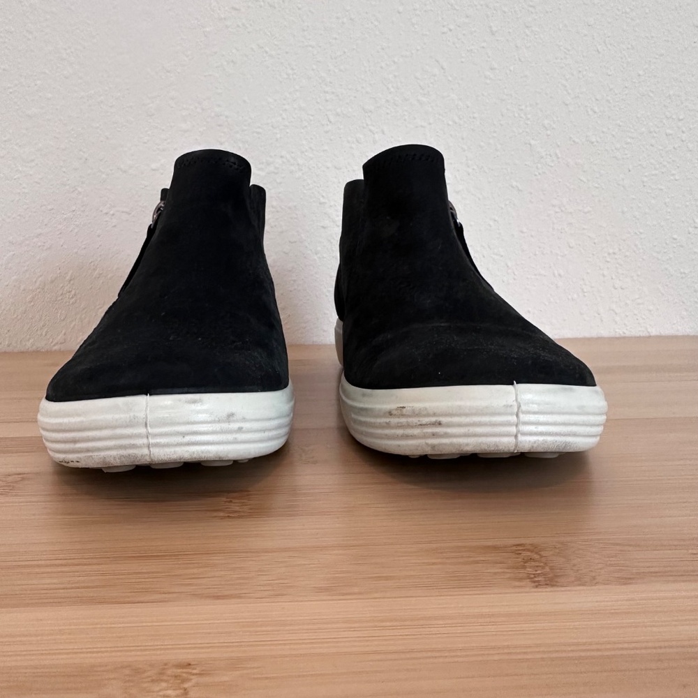 Ecco Soft 7 Low Cut Zip Bootie, Black, Size 6 - 6.5 - Picture 10 of 11